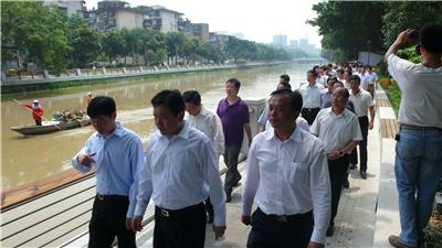 時任福建省委常委、福州市市委書記楊岳和市長楊益民視察我司內(nèi)河綜合整治景觀工程